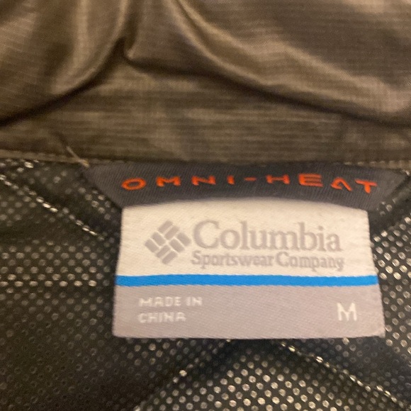 Columbia Size M Grey Women’s Puffer Coat - Picture 4 of 8